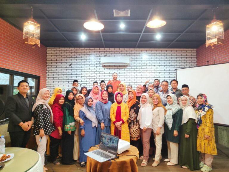 PBIO UMM Roadshow Sekolah Madura Sosialisasikan Kurikulum Keunggulan