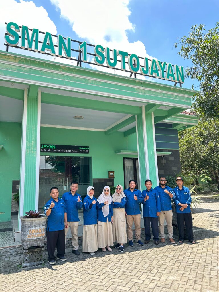 Kunjungan ke SMAN 1 Sutojayan