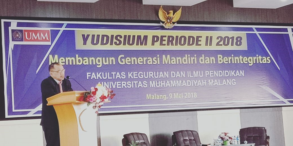 Sambutan oleh Dekan FKIP Dr. Poncojari Wahyono, M.Kes