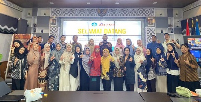 Foto bersama peserta workshop inovasi perkuat literasi dan numerasi guru melalui AI